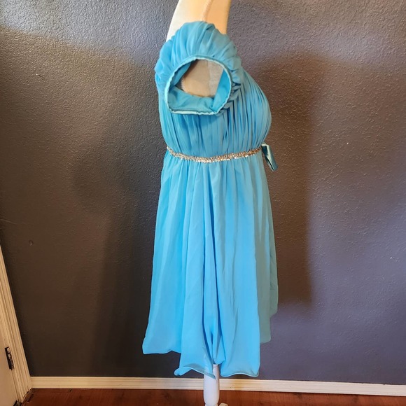 JJ's House Formal Prom Homecoming Bridesmaid Rusched Wedding Dress Size 8 - Picture 4 of 9